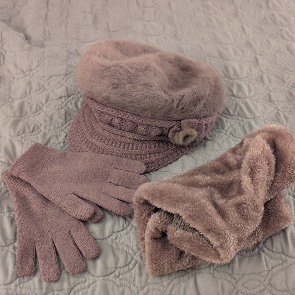 Elegant Mauve 3 Piece Winter Accessory Set - Cap, Gloves, and Muff